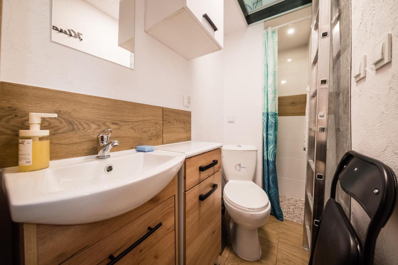 Micro Apartments 2,5 Qm - Najmniejsze Apartamenty Swiata 2,5 Mkw Cracóvia Exterior foto