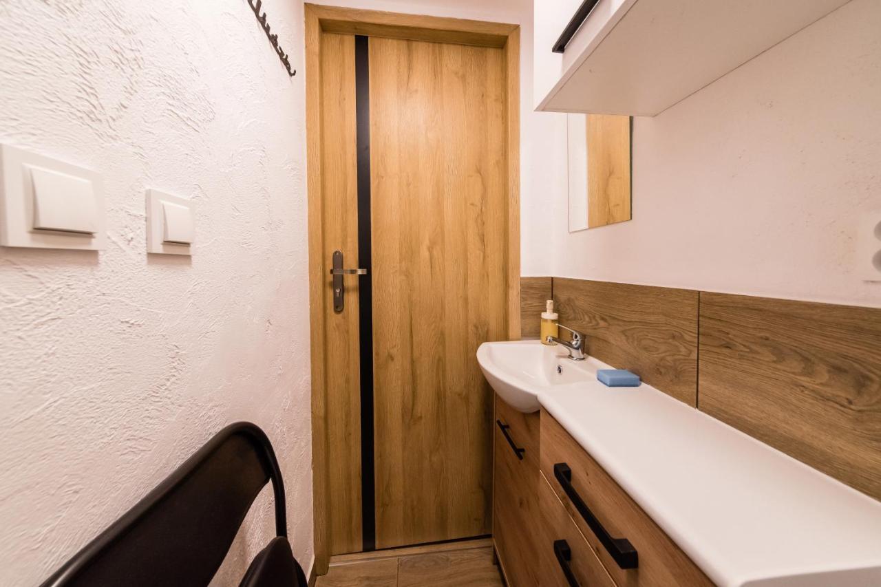 Micro Apartments 2,5 Qm - Najmniejsze Apartamenty Swiata 2,5 Mkw Cracóvia Exterior foto
