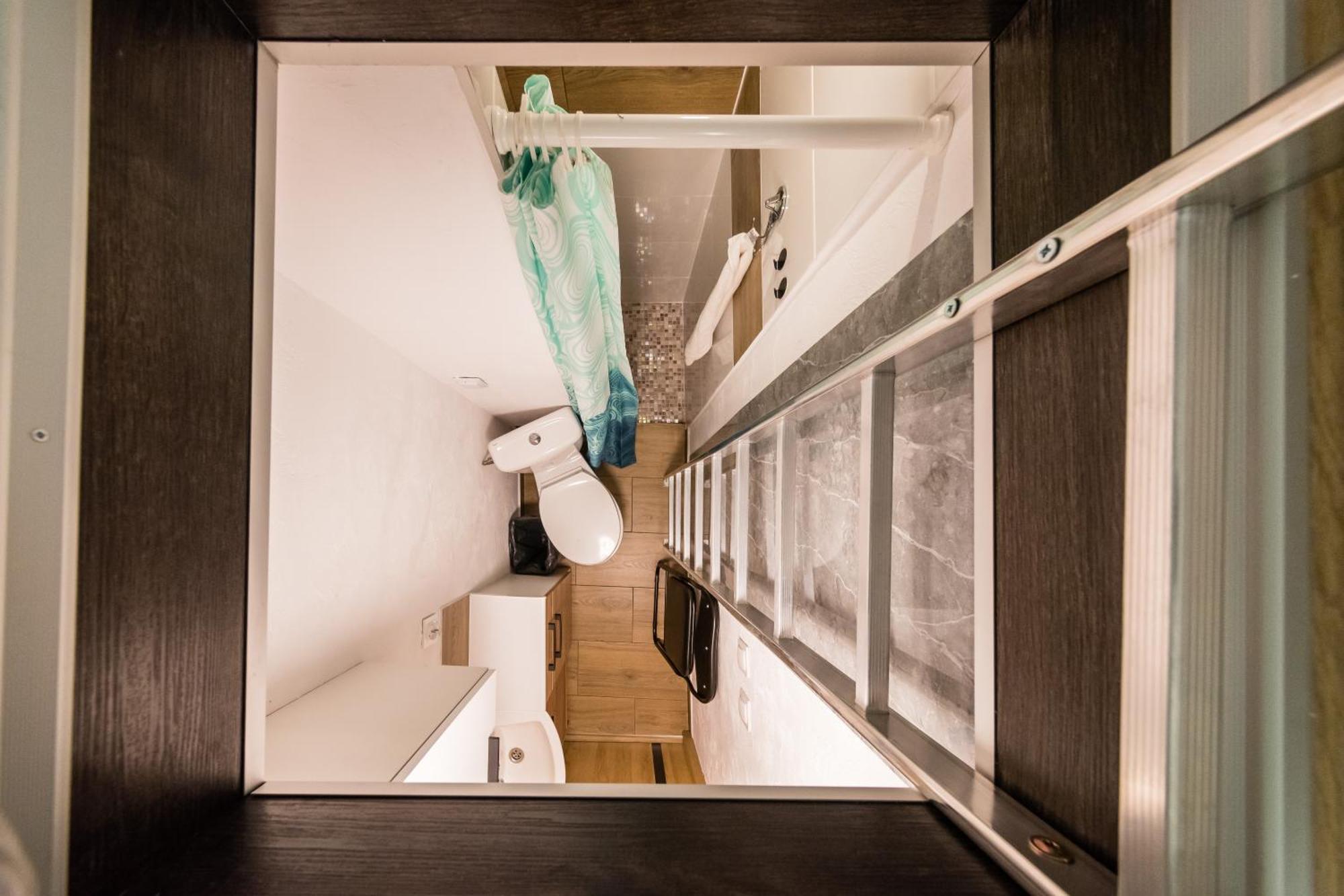 Micro Apartments 2,5 Qm - Najmniejsze Apartamenty Swiata 2,5 Mkw Cracóvia Exterior foto